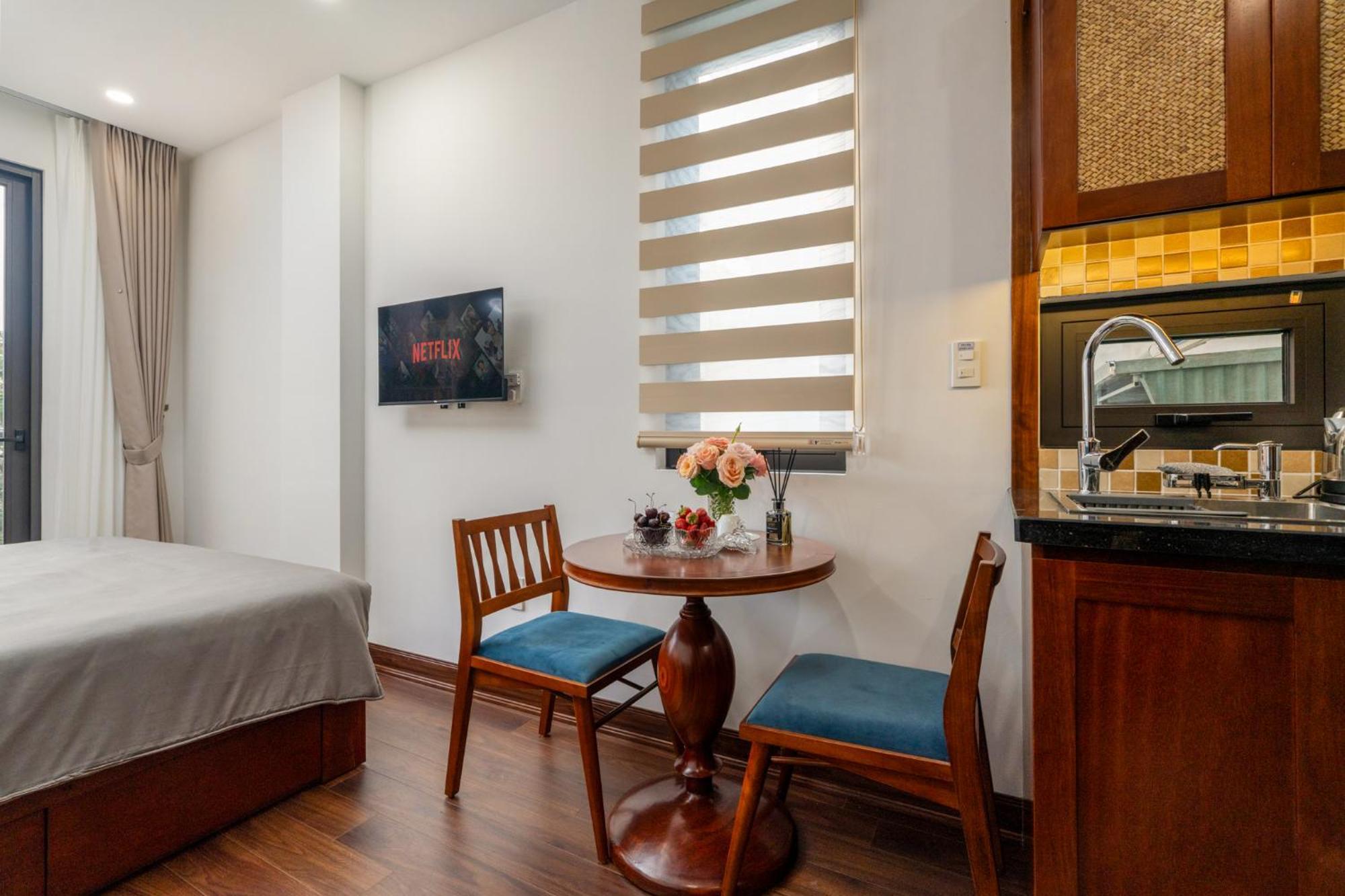 Homestay Evelyn Indochine Chic In Hanoi